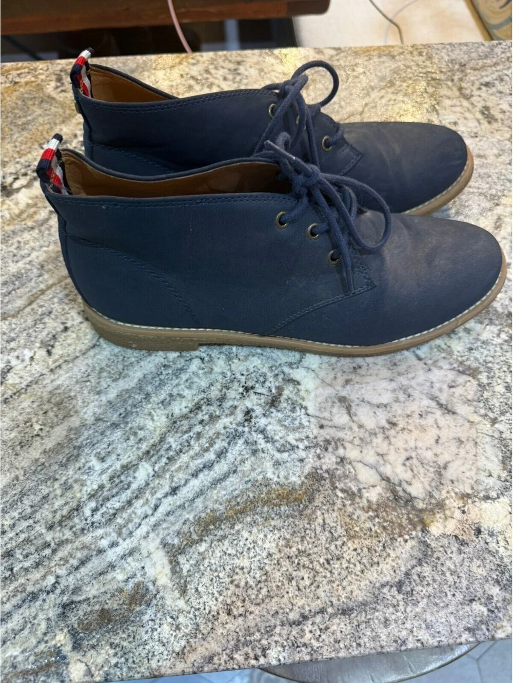 Tommy Hilfiger TWBENAY-SS Navy Suede Chukka Boots Size 8.5M